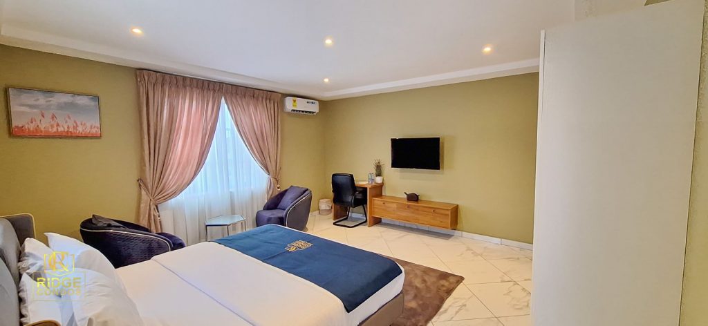 Superior apartment with kitchenette and balcony at Ridge Condos